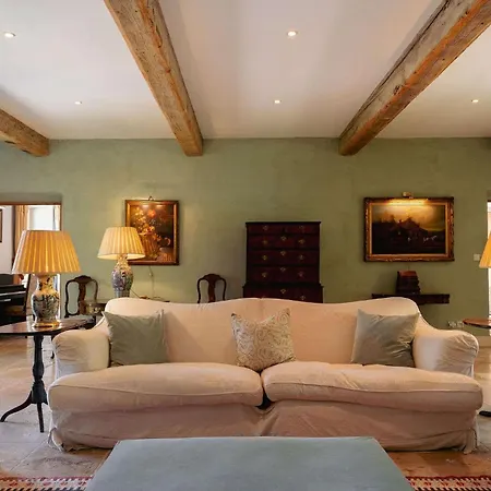 Luxury On 650 Acre Estate With Pool