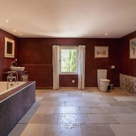Dom wakacyjny Luxury On 650 Acre Estate With Pool Palaja