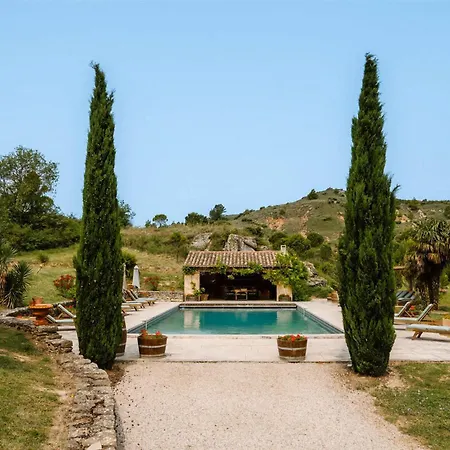 Luxury On 650 Acre Estate With Pool